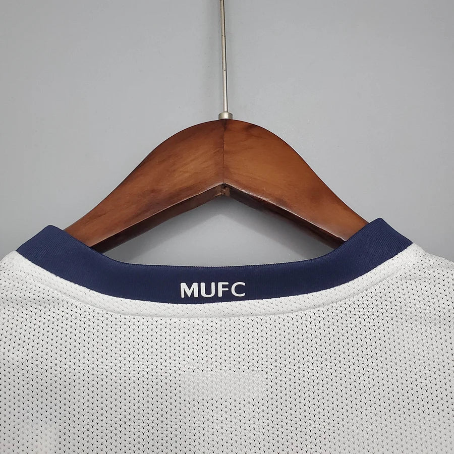 2008/09 Manchester United away retro jersey