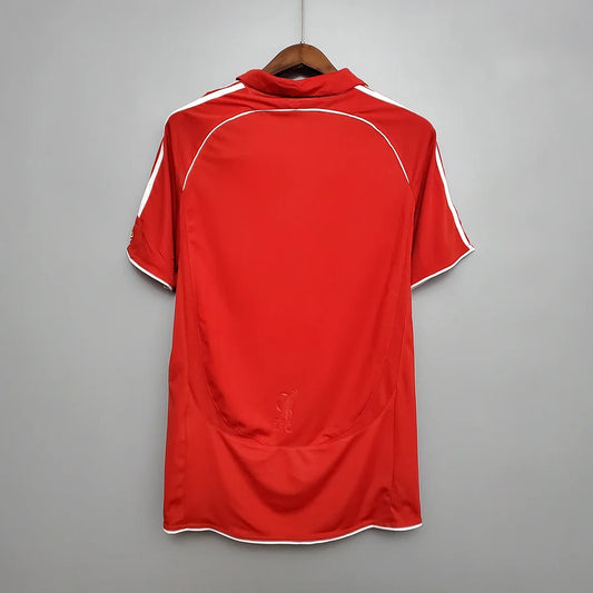 2006/07 Liverpool home jersey